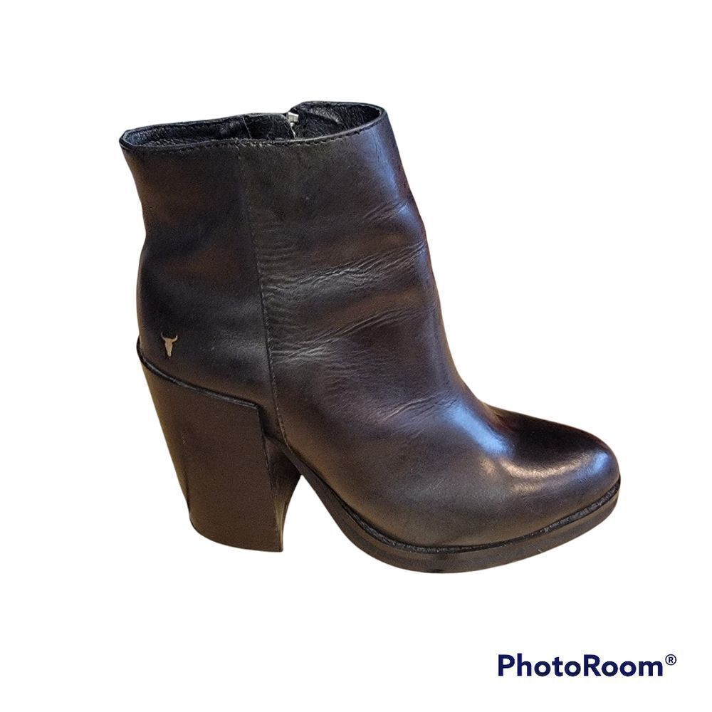 Windsor Smith Black Leather Booties. Size 7.
